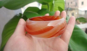 沐风兰桂 纯天然桔红玛瑙手镯的源头魅力